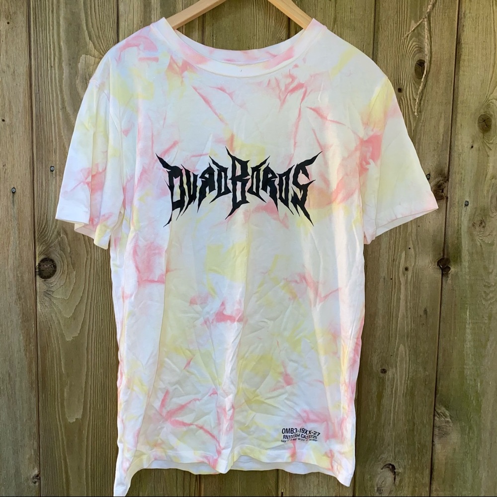 🌹4/16🌹ARITZIA TNA tiedye graphic tee